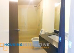 unfurnished 1-bedroom condo for sale in kroma tower