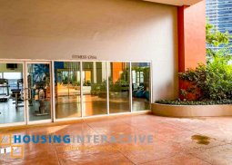 for rent -1br at the columns ayala