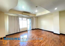 semi-furnished 3-bedroom condo for sale in one serendra
