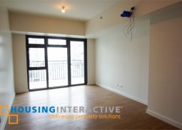 modern 2-bedroom unit with parking for sale in solstice tower