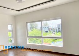 modern 2-storey, 3-bedroom house for sale in greenwoods executive village