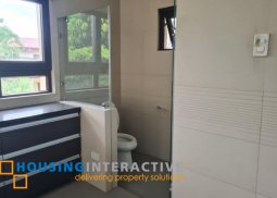 modern 2-storey, 4-bedroom house with parking for rent in valle verde 5