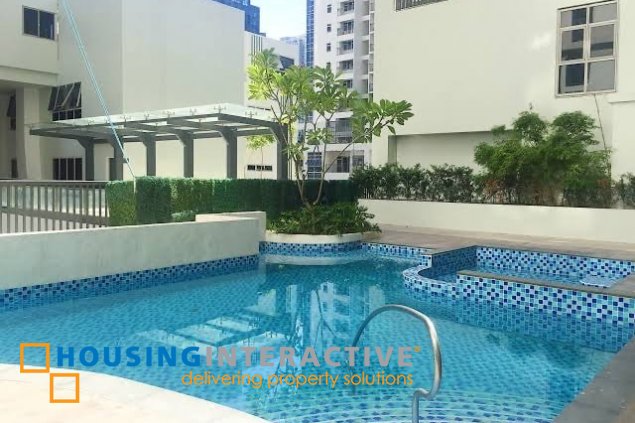 for sale -studio in two maridien