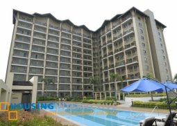 modern studio unit for sale in acacia escalades