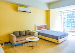 for sale -studio in two central