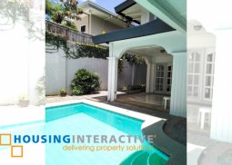 3 bedrooms with pool in bel air