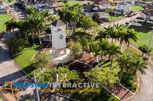 grand lot for sale in chateaux de paris, south forbes