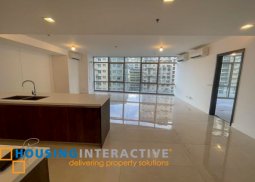 a 3 bedroom unit for sale in east gallery
