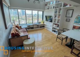 2 bedrooms z-loft in one rockwell west