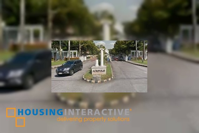 classic 3-bedroom bungalow for sale in acropolis village