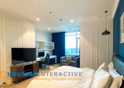 for sale -3br corner unit in park terraces