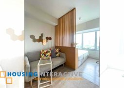 for rent -studio in proscenium at rockwell