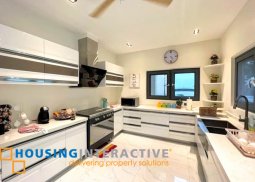 grand 3-storey, 5-bedroom house with balcony & pool for sale in peninsula de punta fuego