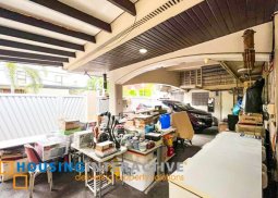 classic 2-storey, 5-bedroom house for sale in white plains