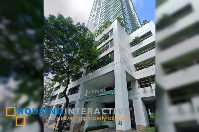 fully furnished 1-bedroom unit with parking for sale in one legaspi park