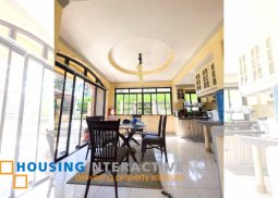 grand 2-storey, 3-bedroom house with balcony for sale in canyon woods