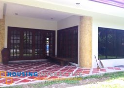 grand 2-storey, 3-bedroom huse for rent in valle verde 5