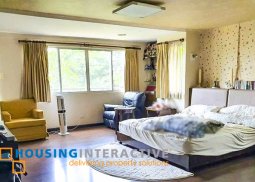 luxury 3-storey, 11-bedroom house with balconies for sale in capitol homes