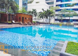 for sale -1br corner unit in three central