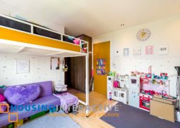 grand 2-storey, 3-bedroom house with balcony for sale in the enclave