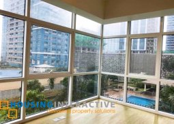 for sale -2br corner unit in madison park west