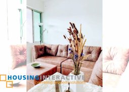 semi furnished 1-bedroom unit with balcony & parking for sale in wack wack twin towers