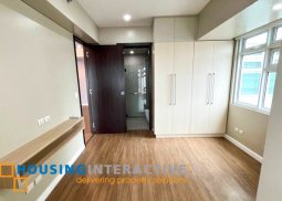semi furnished 2-bedroom corner unit with parking & maid's room for sale in kroma