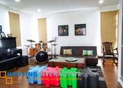 grand 3-storey, 4-bedroom house with balcony for sale in plainview