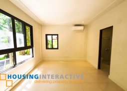 grand 2-storey, 4-bedroom house for sale in hillsborough