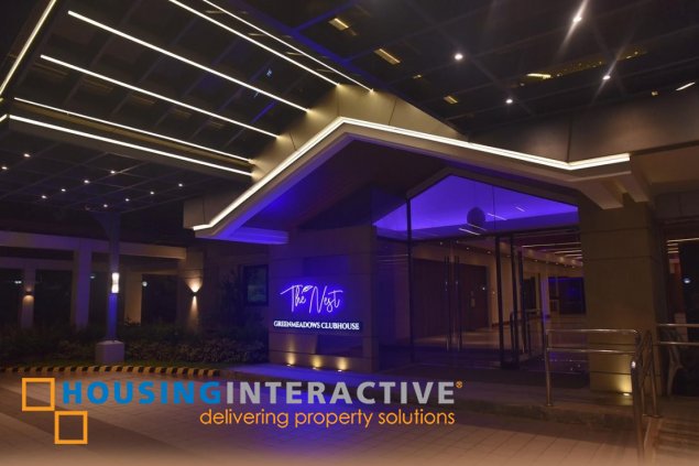 grand 2-storey, 4-bedroom house for sale in greenmeadows