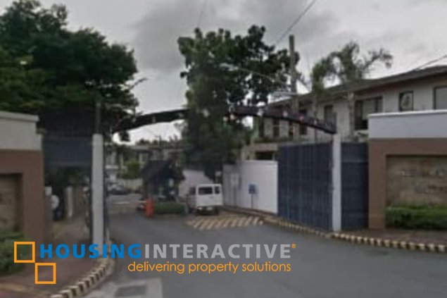 grand 2-storey, 4-bedroom house for sale in greenmeadows