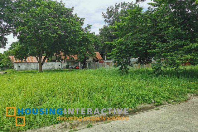 grand 2-storey, 4-bedroom house with balcony for sale in town and country