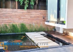 grand 3-storey, 3-bedroom house for sale in acropolis