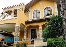 grand 2-storey, 3-bedroom house with balcony for sale in valenza crown asia
