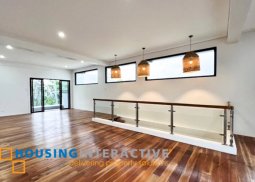 grand 2-storey, 4-bedroom house for sale in merville