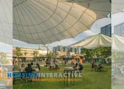 30sqm smart-home condo unit with balcony and stunning sunset view.