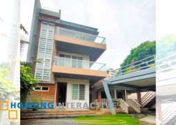 modern 3-storey, 4-bedroom house with balconies & 2-bedroom bungalow for rent in afpovai