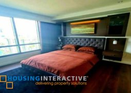 for rent -2br corner unit in joya lofts and towers