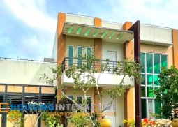 modern 2-storey, 5-bedroom house with balcony for sale in southridge estates