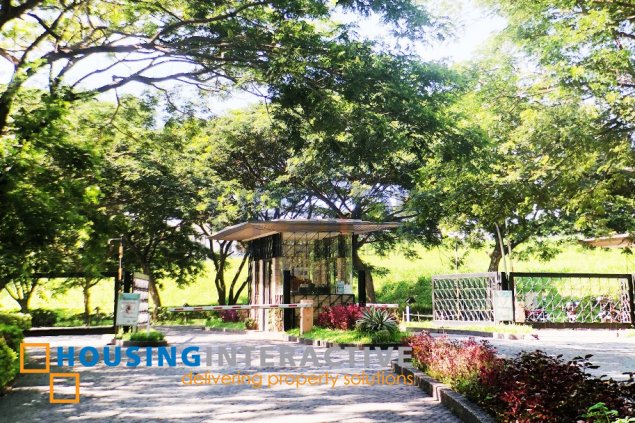 grand lot for sale in elaro