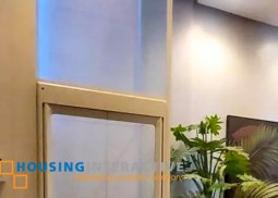 grand 5-storey, 4-bedroom townhouse with elevator for sale in new manila