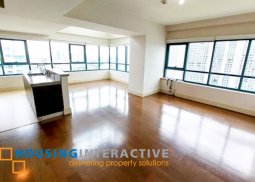 for rent -3br loft unit in edades tower