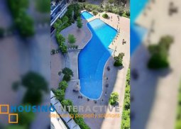 for rent -2br corner unit at the rise