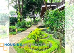 grand 2-storey, 6-bedroom house for sale in greenmeadows