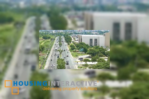 corner lot for sale at the courtyards vermosa