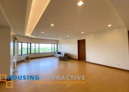 for sale -2br unit in twin towers