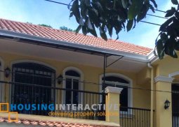grand 2-storey, 5-bedroom house with pool & balcony for sale in punta verde