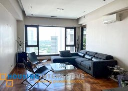 for sale -2br unit at the shang grand tower