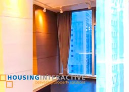 brand new 1-bedroom unit with parking for sale in trump