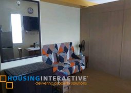 1br condo unit w/ balcony for rent in smdc grace residences